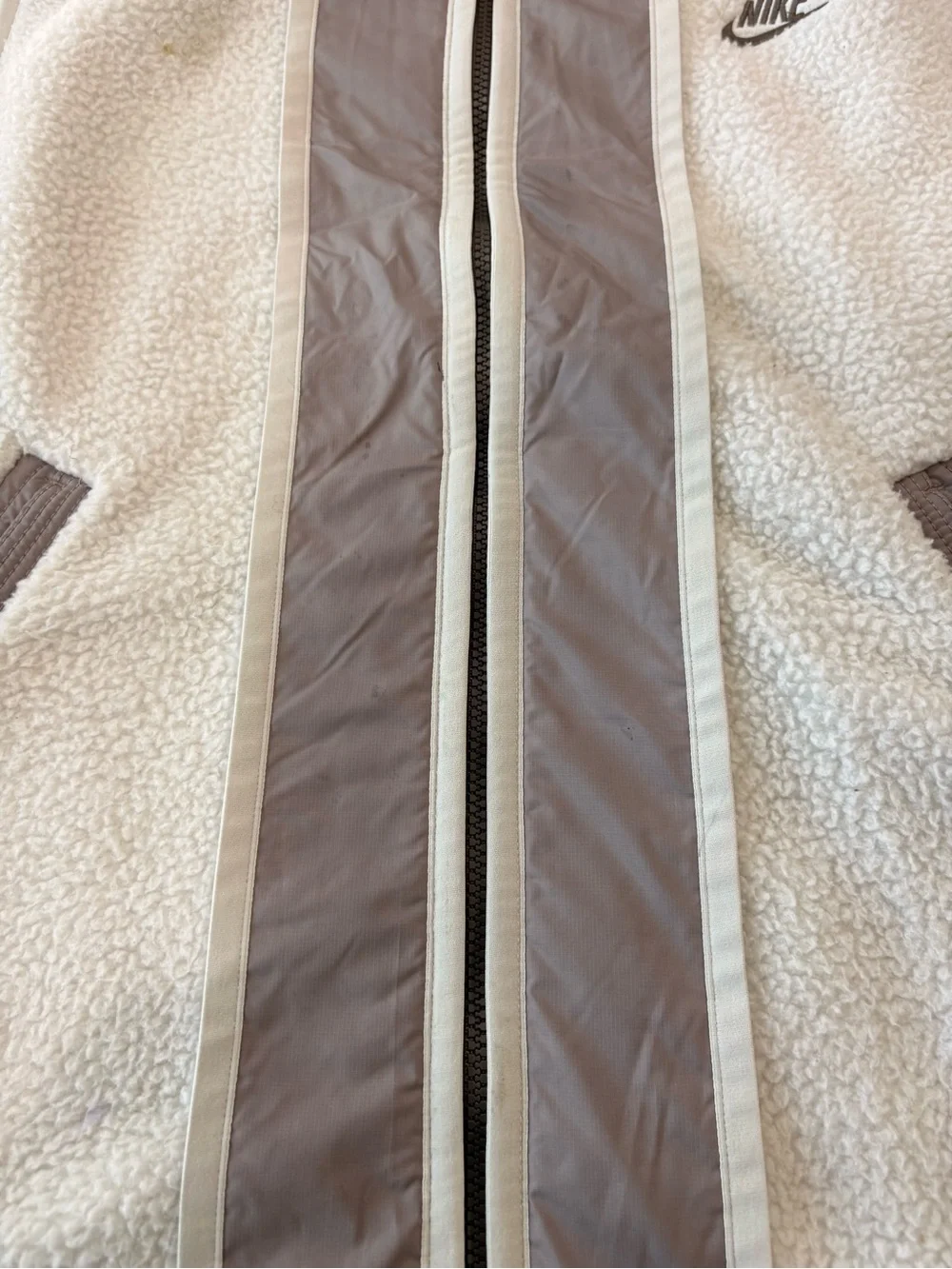 Nike sherpa vest